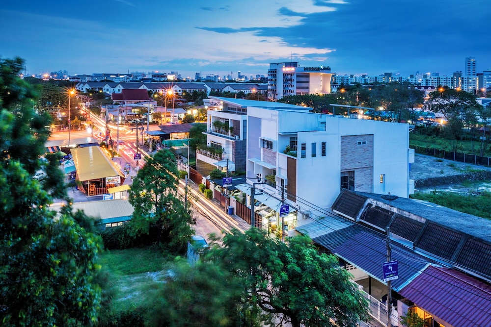 Livotel Hotel Hua Mak Bangkok 5/68