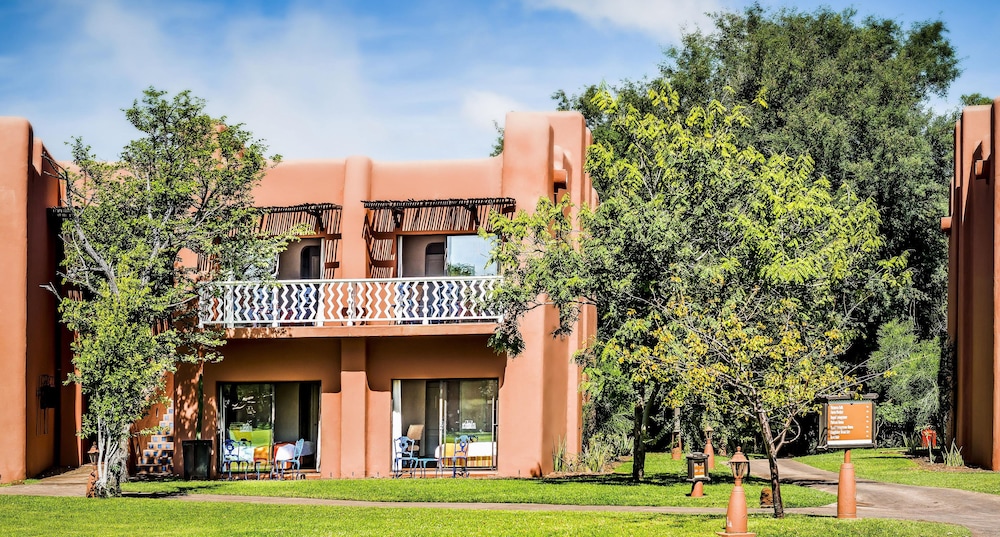 Avani Victoria Falls Resort 5/50