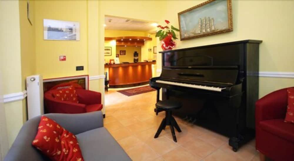 Hotel La Camogliese 34/48