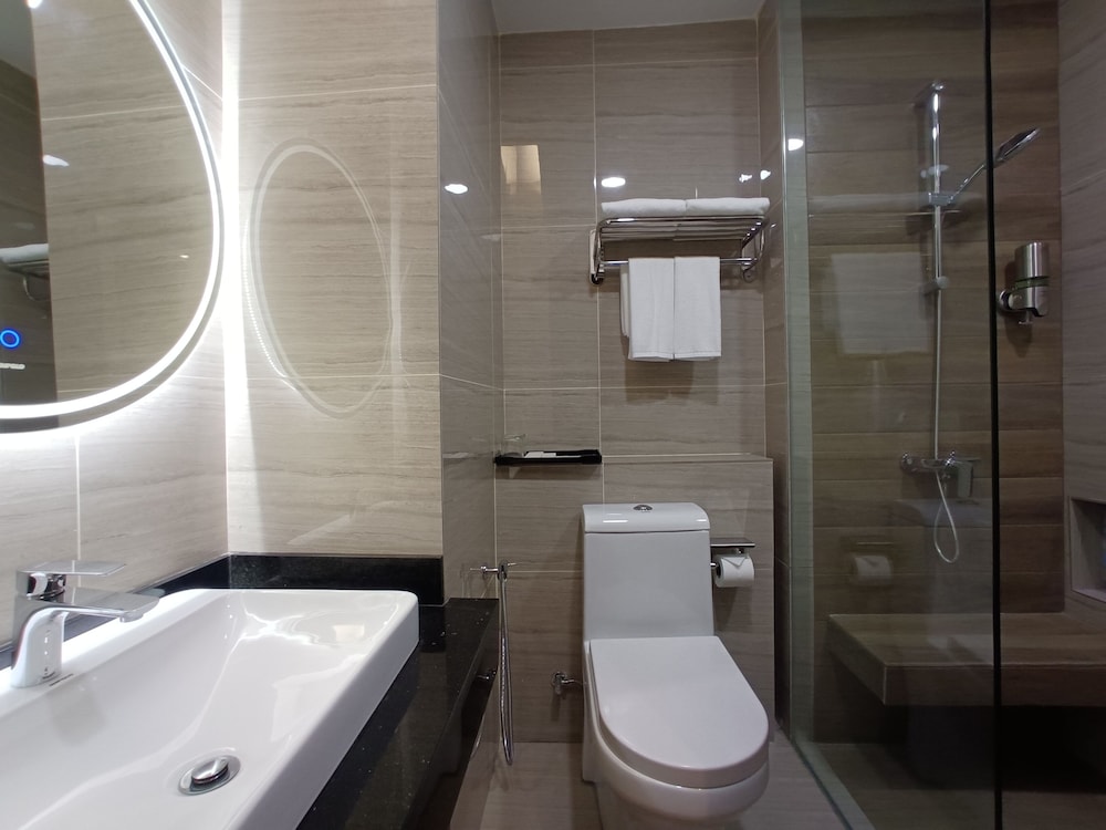 Pacific Regency Beach Resort Port Dickson 44/48