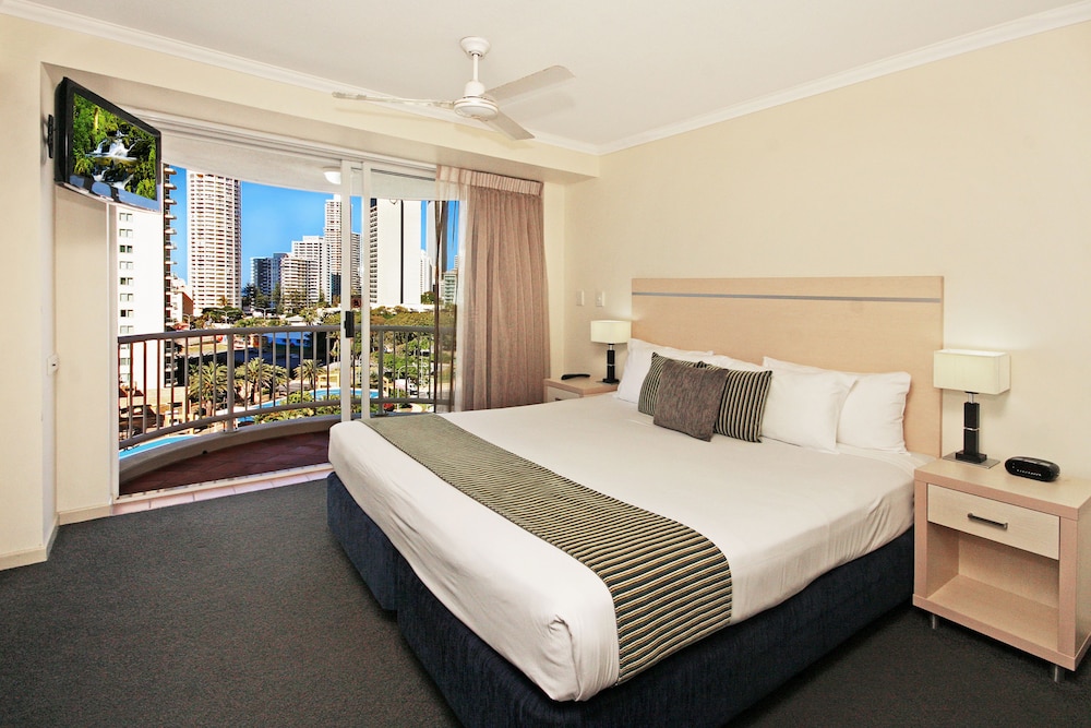 Sovereign Gold Coast 14/73