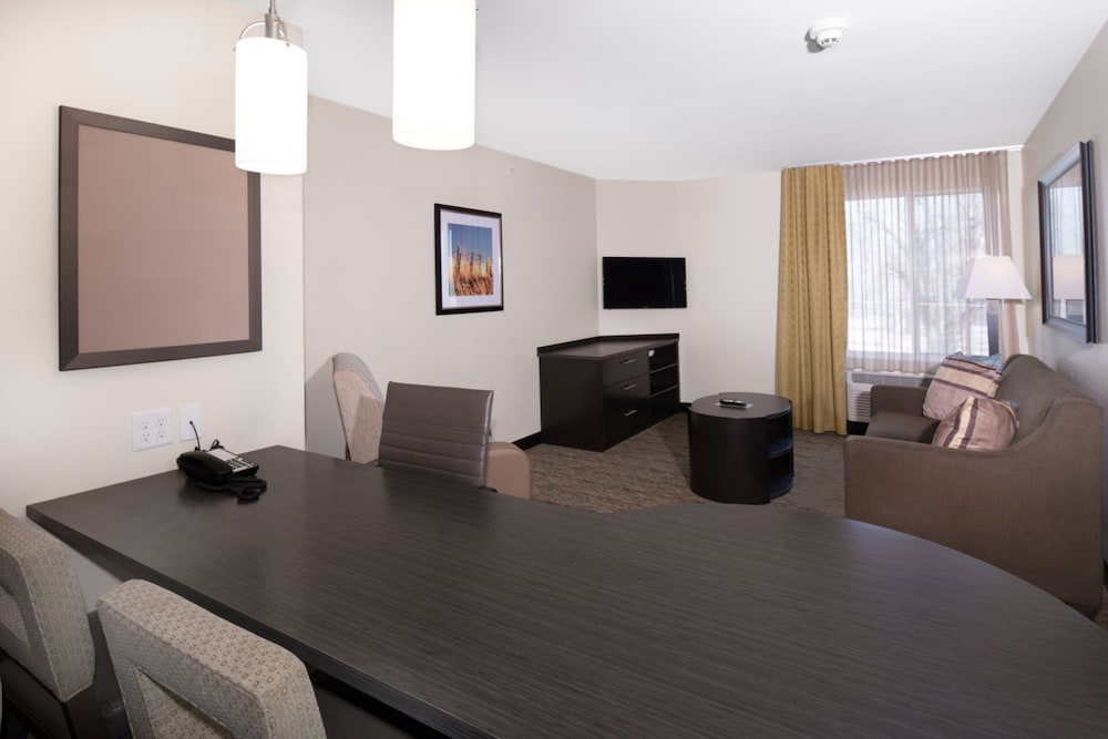 Candlewood Suites Enid 25/36