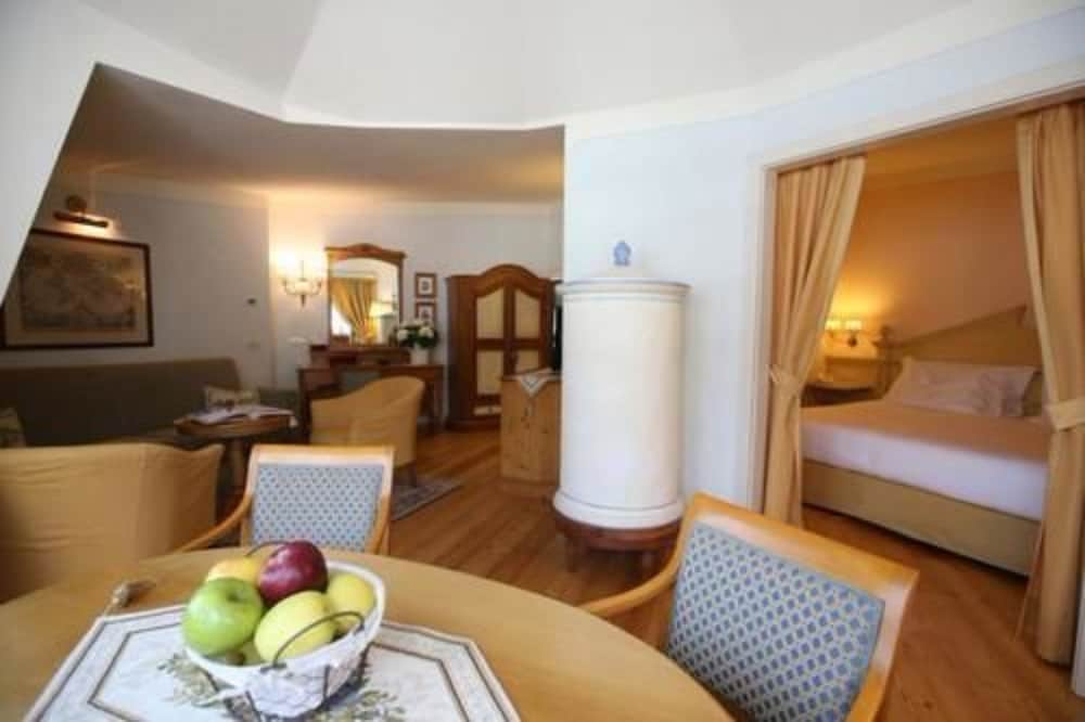 Alpen Suite Hotel 31/48