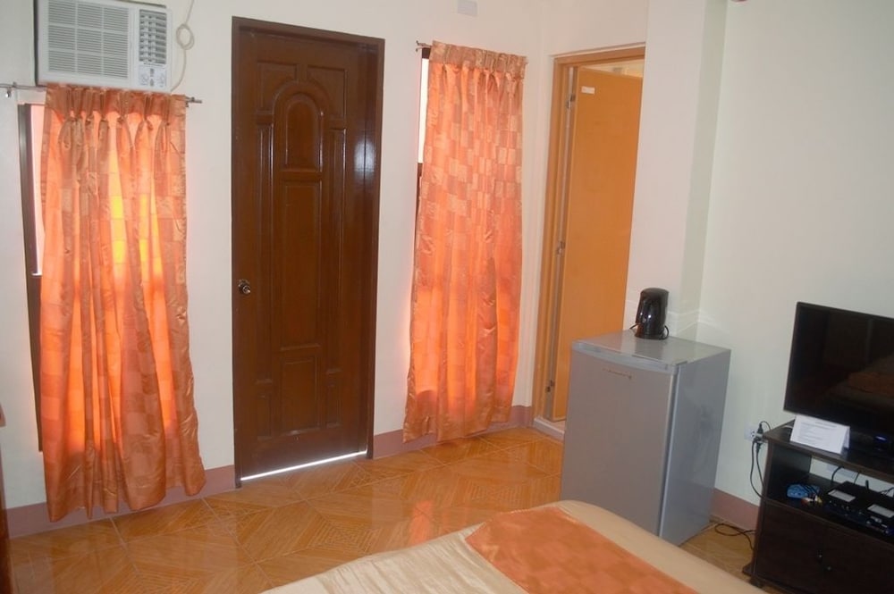 Manora Apartments And Guest House 15/66
