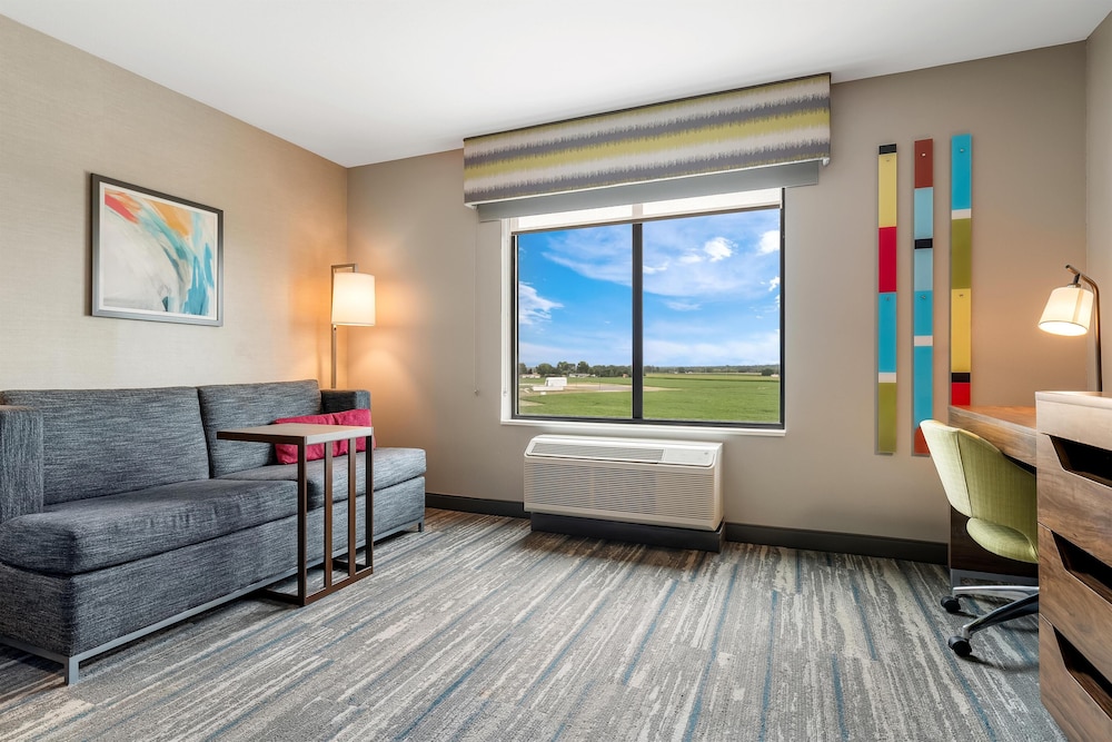 Hampton Inn Suites Pekin Peoria Area Il 37/56