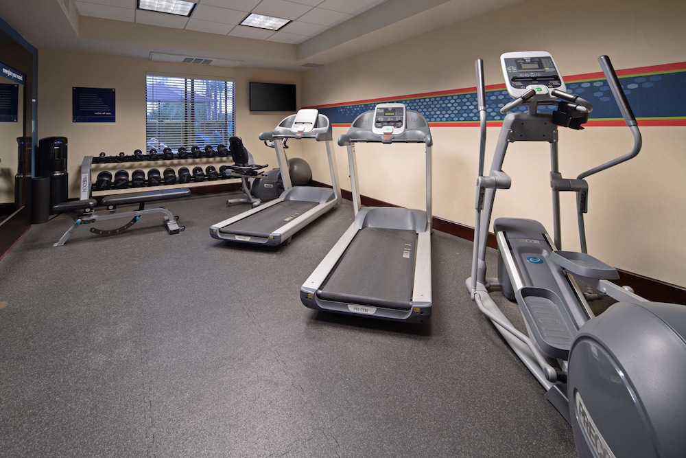 Hampton Inn Visalia 30/47