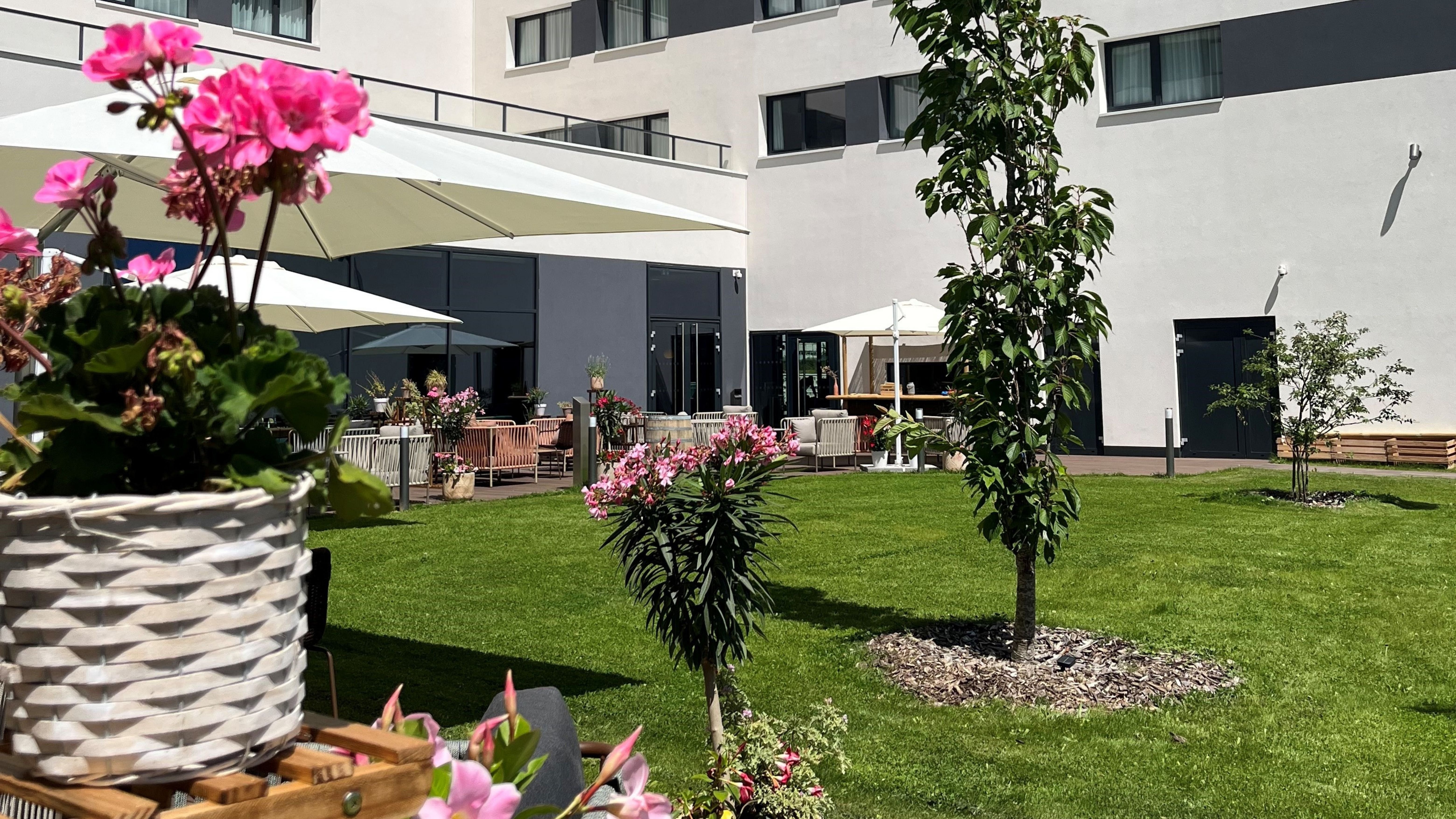 Holiday Inn Paris - CDG Airport 73/74