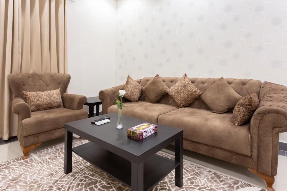 شقق ديور إن الفندقية(Dior Inn serviced apartments) 18/27