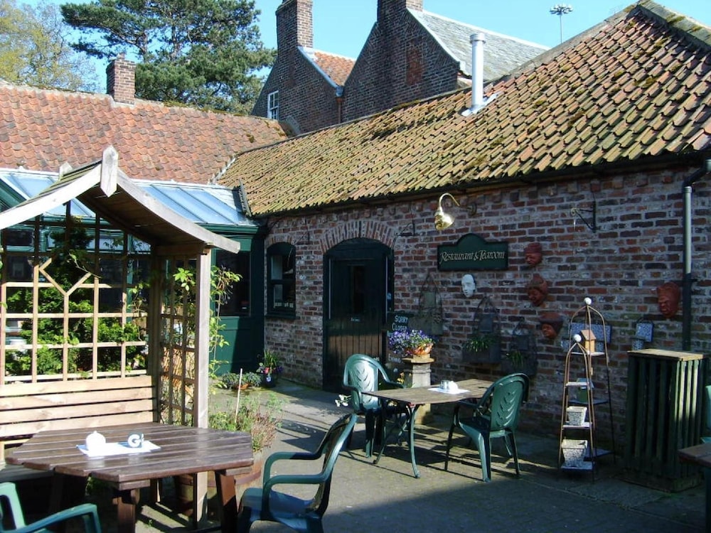 Wolds Village 28/49
