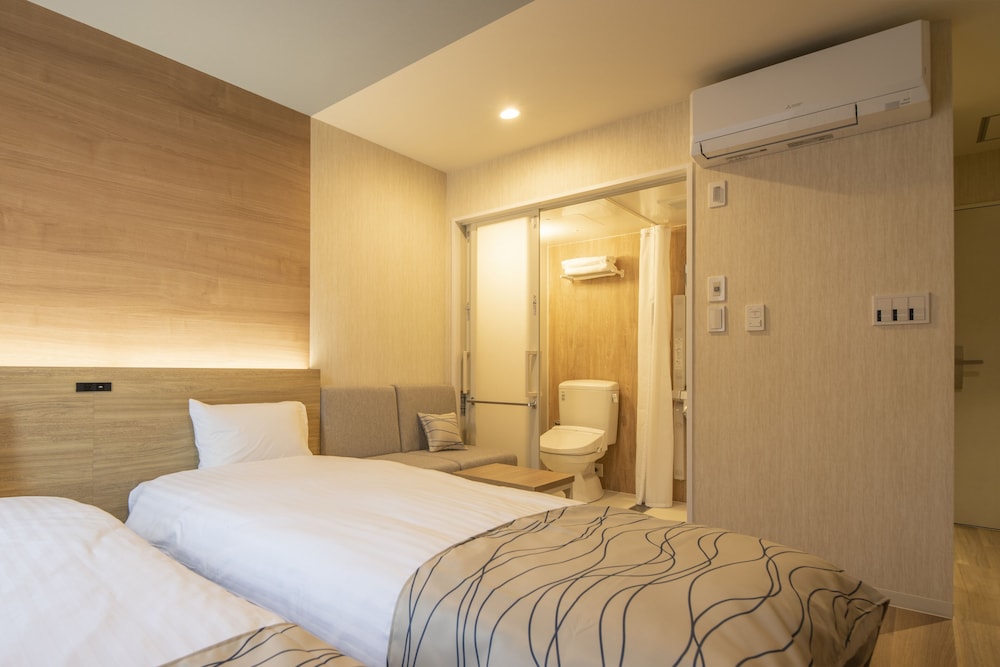 UNIVERSAL, TWIN BEDS