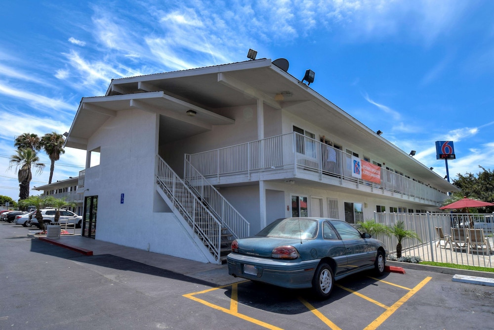 Motel6 Westminster, CA - South - Long Beach Area 33/43