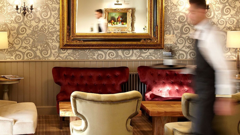 Horsley Lodge Hotel 55/63
