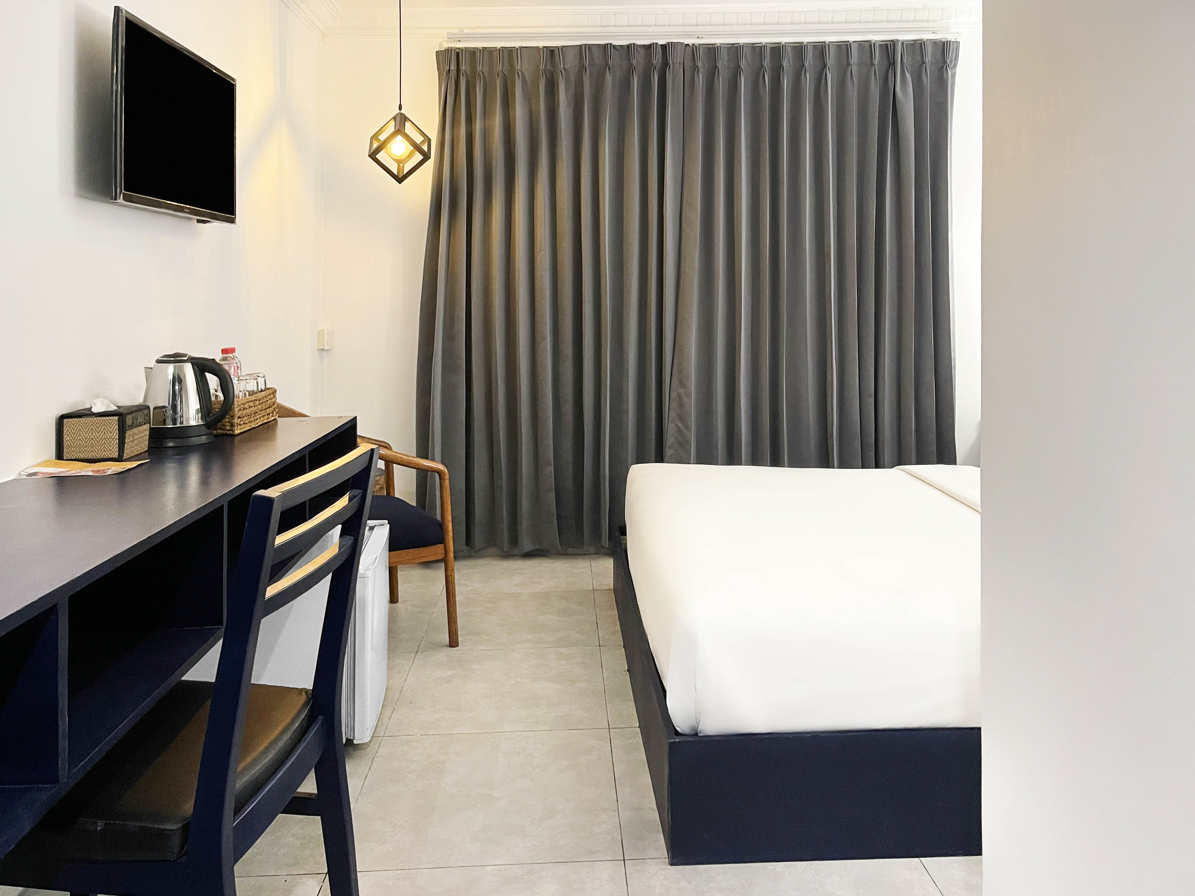 Standard, Double Bed, No Window، Pacific Hotel 6/10