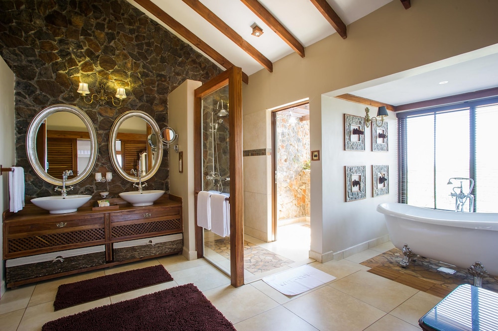 NGORONGORO OLDEANI MOUNTAIN LODGE 8/49