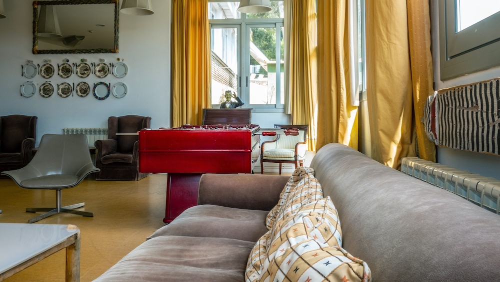 Inout Hostel 29/50