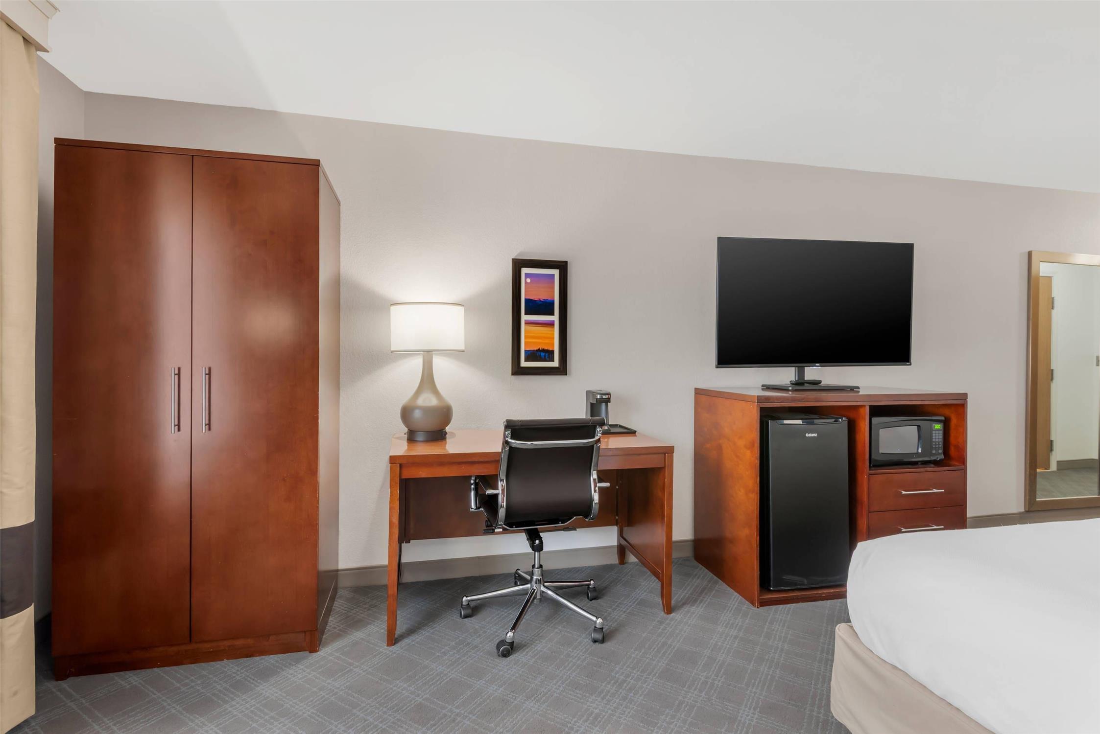 Comfort Inn and Suites Rifle 43/49