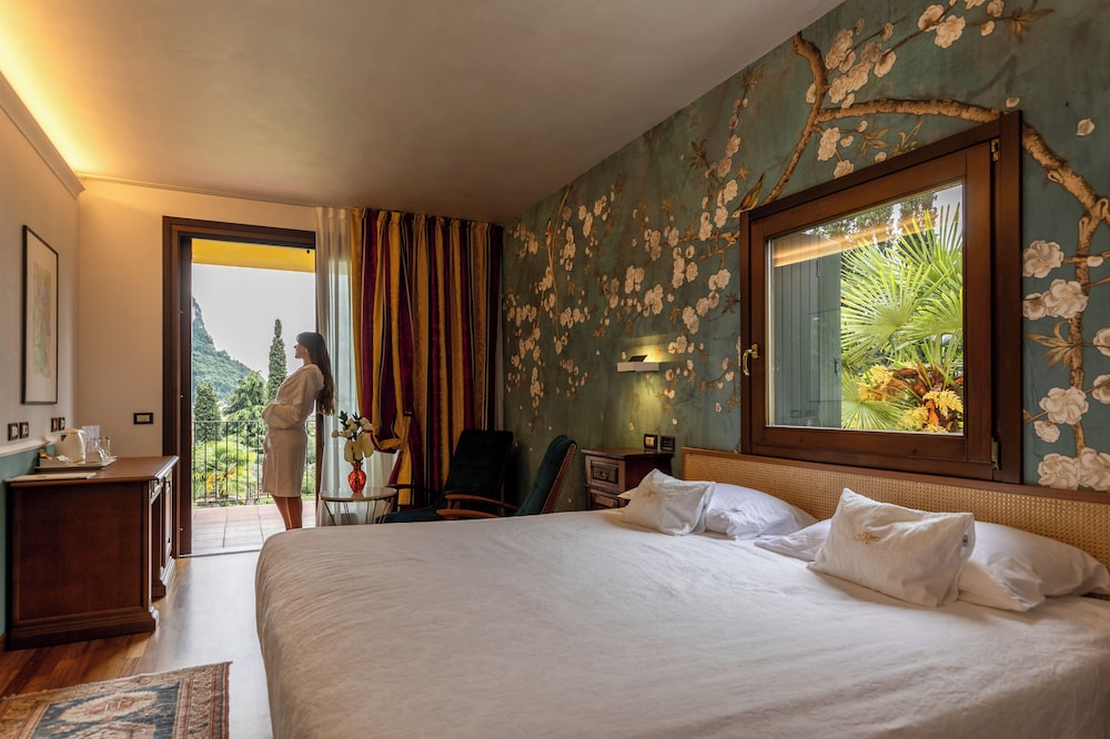 Villa Madrina Lovely and Dynamic Hotel 10/49
