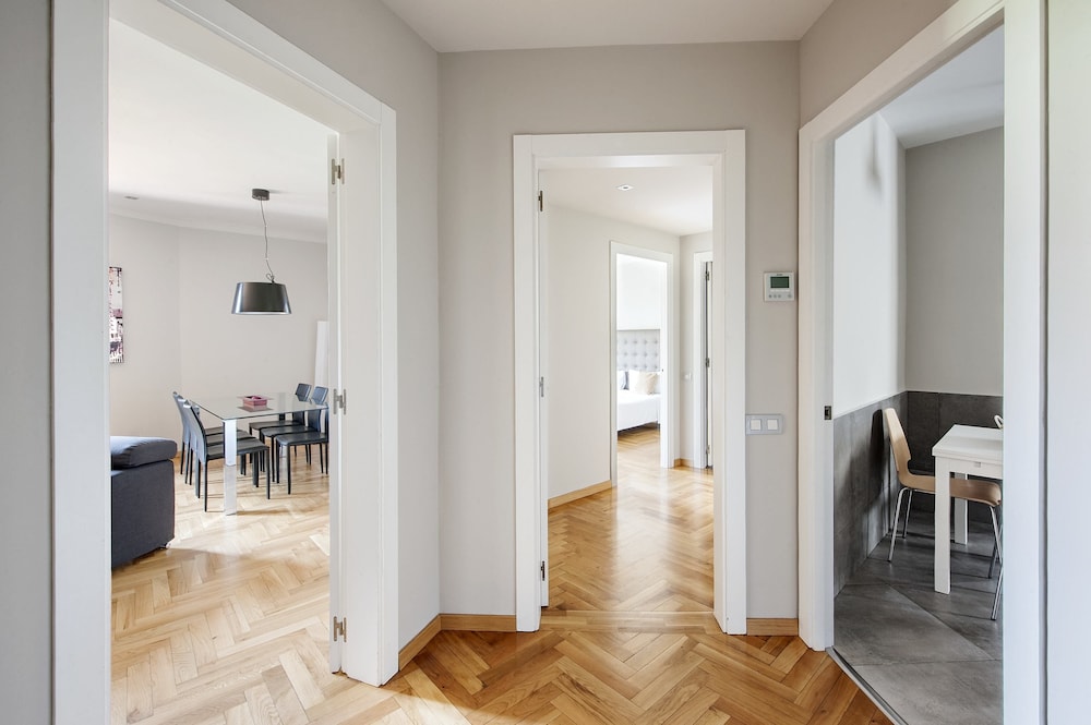 The Corner Apartments by Aspasios 37/65