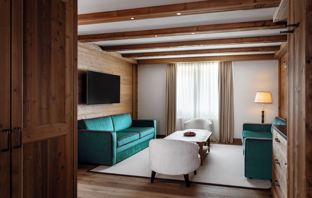 جناح بسرير كينج، Hotel Tyrol 3/7