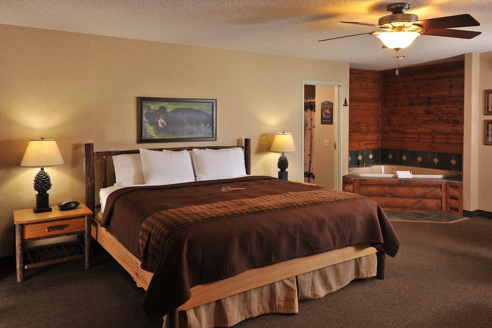 Boarders Inn & Suites by Cobblestone Hotels - Waukon 11/25