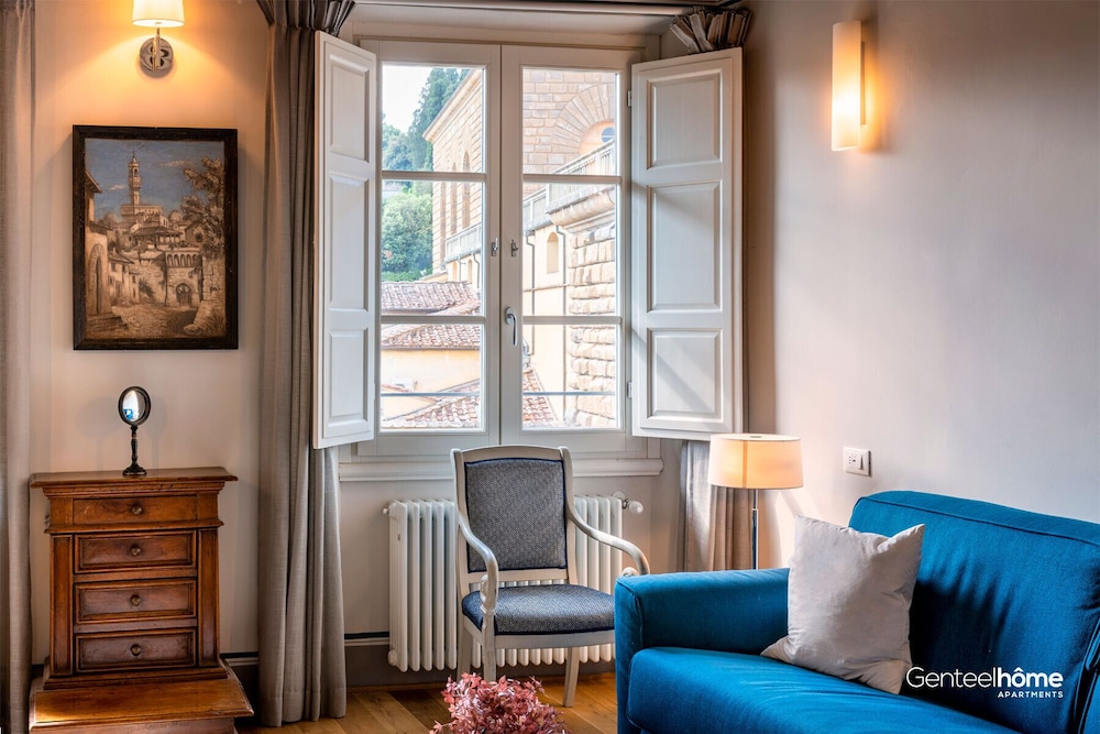 Genteel Home Piazza Pitti 18/43