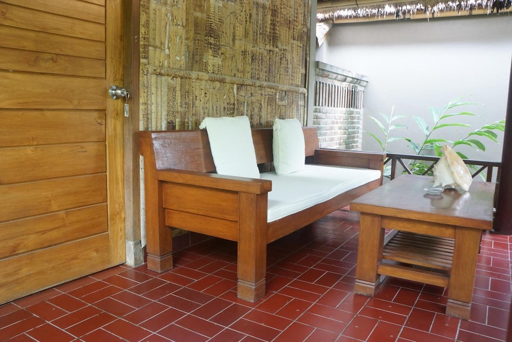 Puri Pandan Restaurant Bungalows 12/62