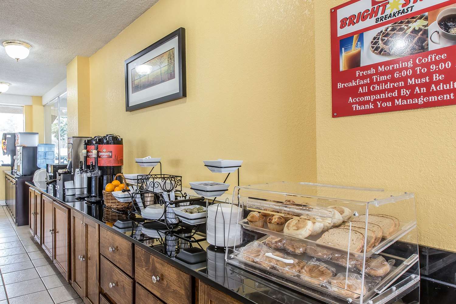 Econo Lodge Byron near Historic District - Warner Robins 7/12