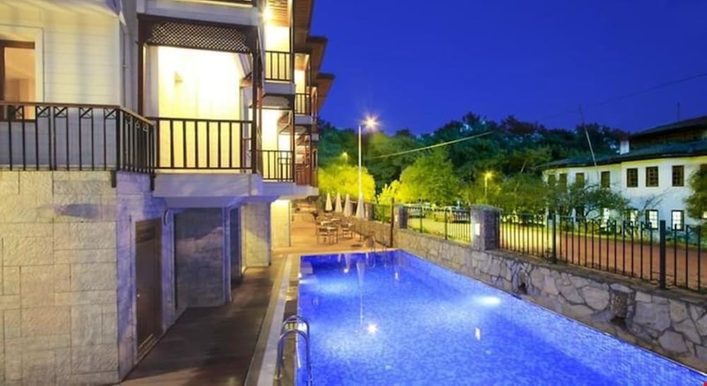 Summer Boutique Hotel 17/37