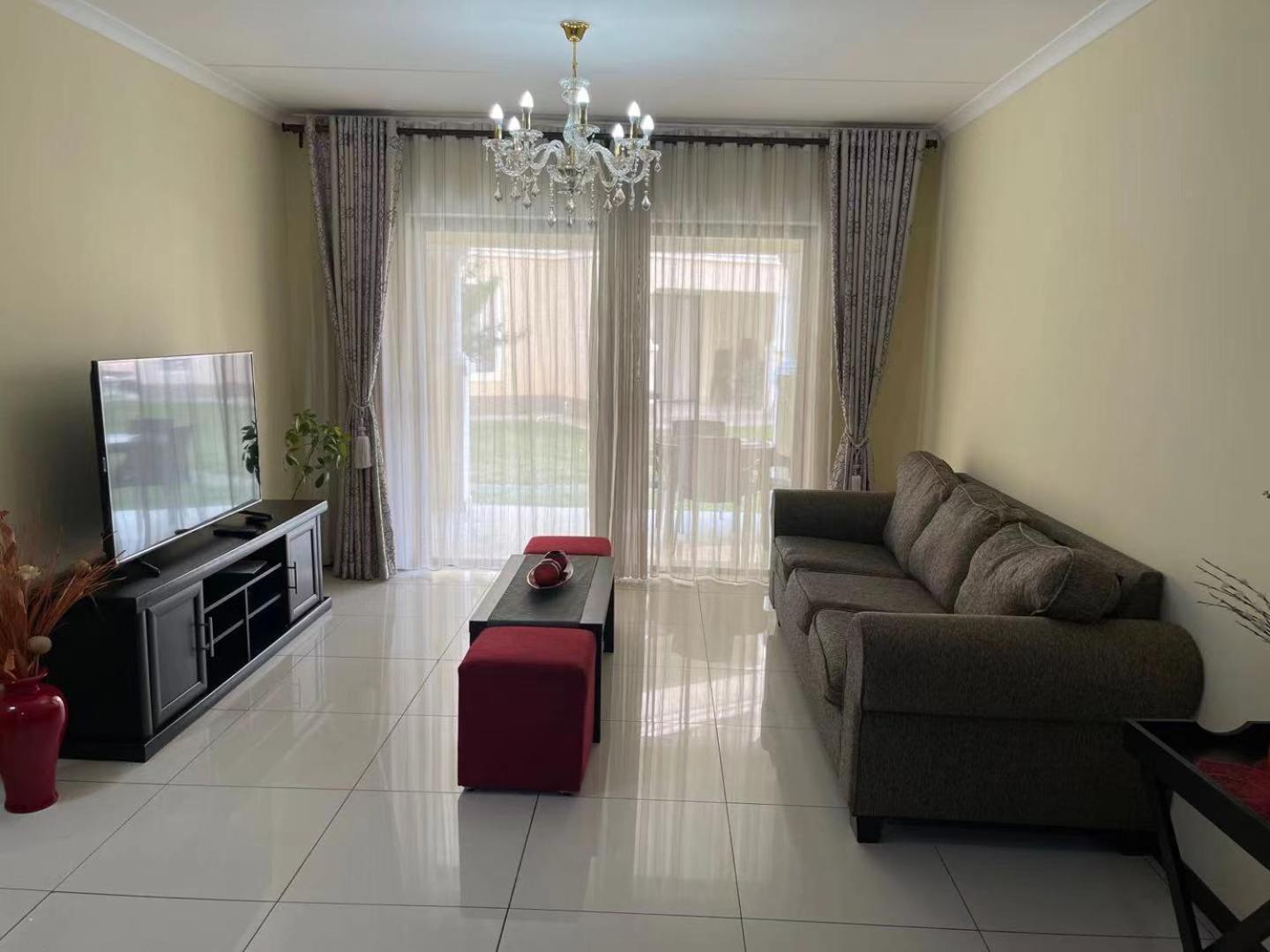 Lily Park Lodge 25/50