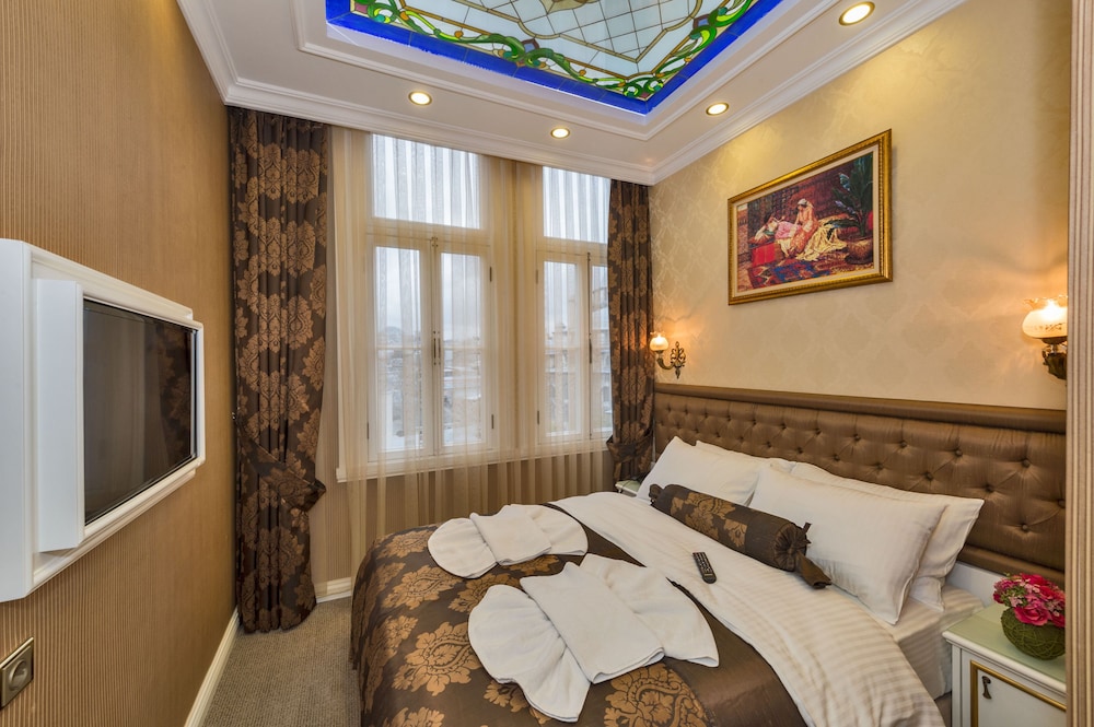 Alpek Hotel 20/67
