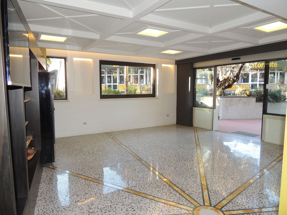 Hotel Zeus Pompei 13/50