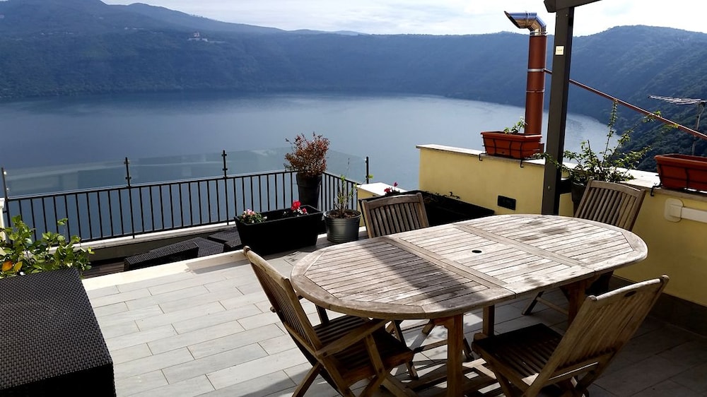 Castel Gandolfo 87/100