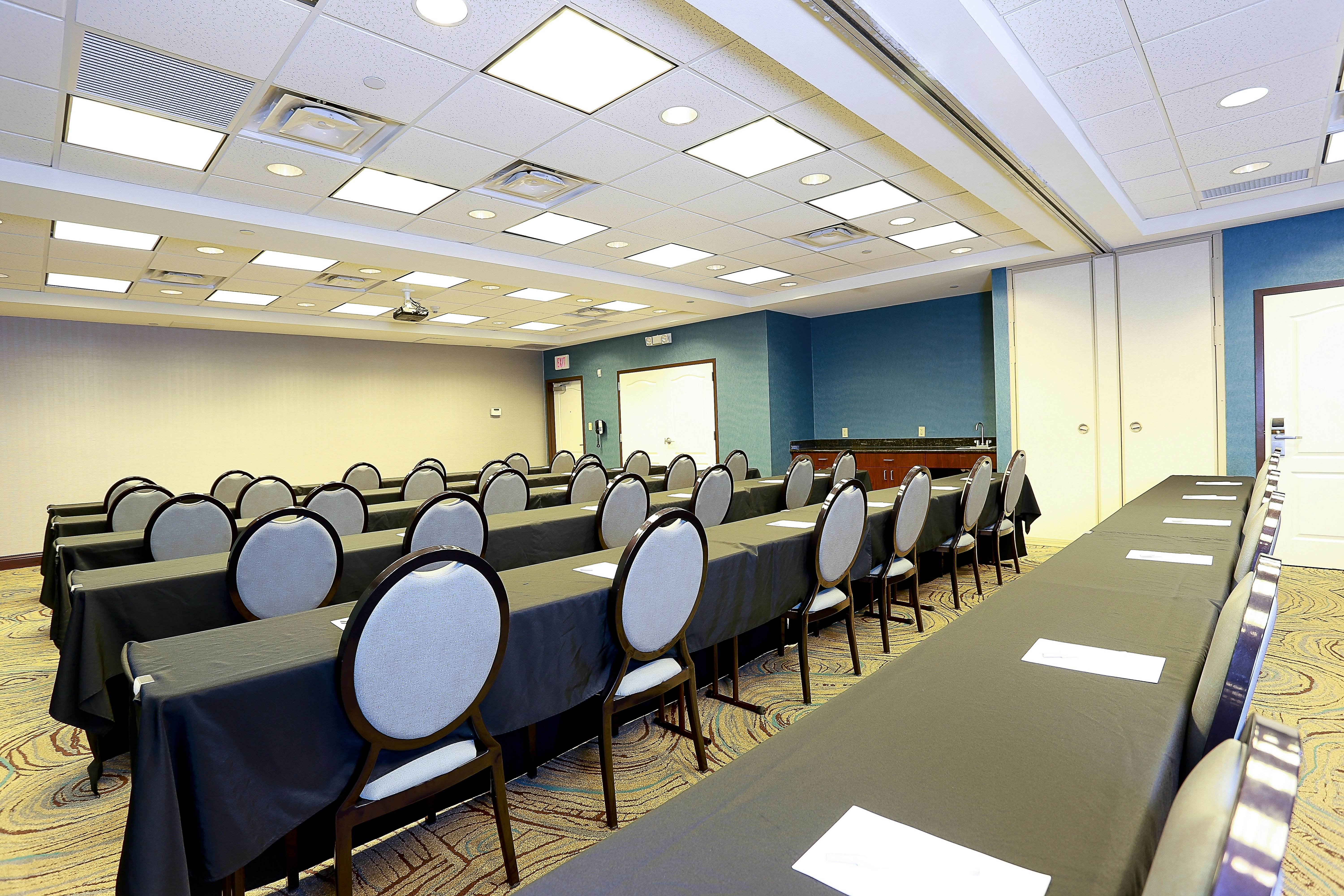 Hampton Inn & Suites Tampa-Wesley Chapel 26/38