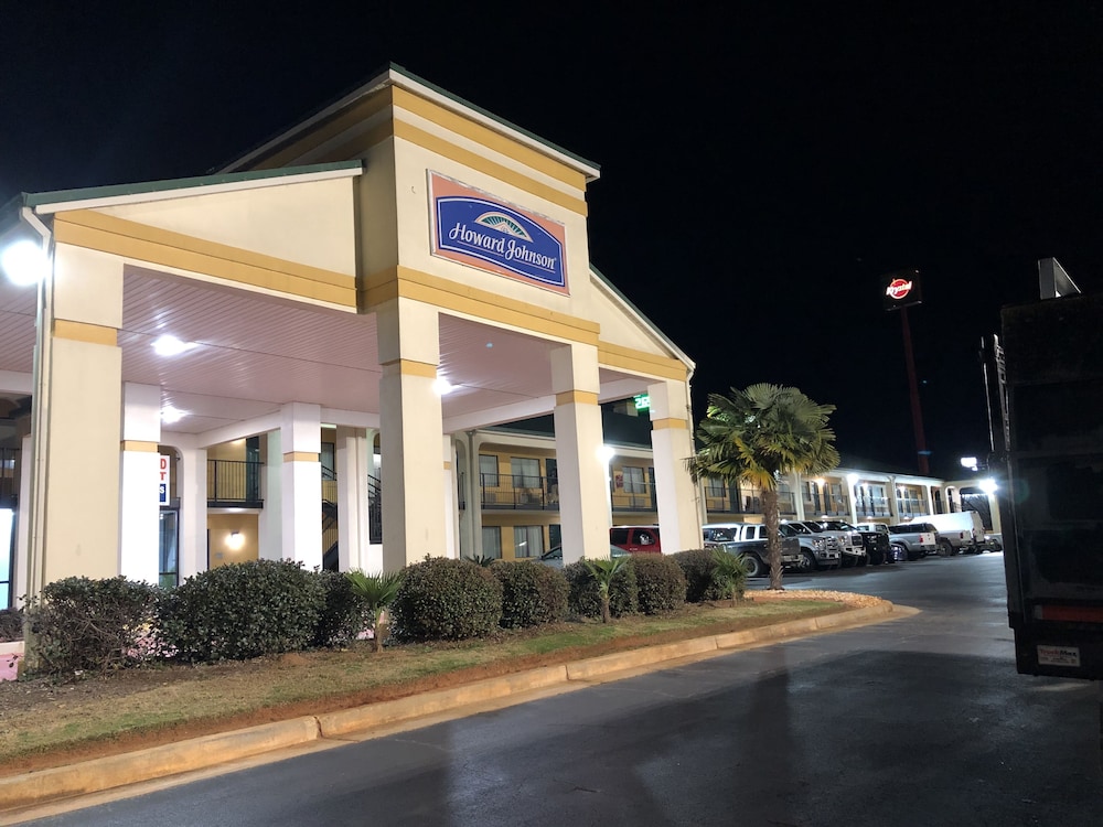 Howard Johnson By Wyndham Perry GA 1/22