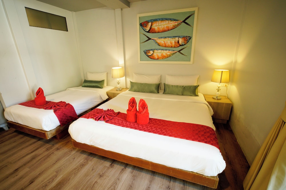Villa Cha Cha Chaolao Beach Resort 11/60