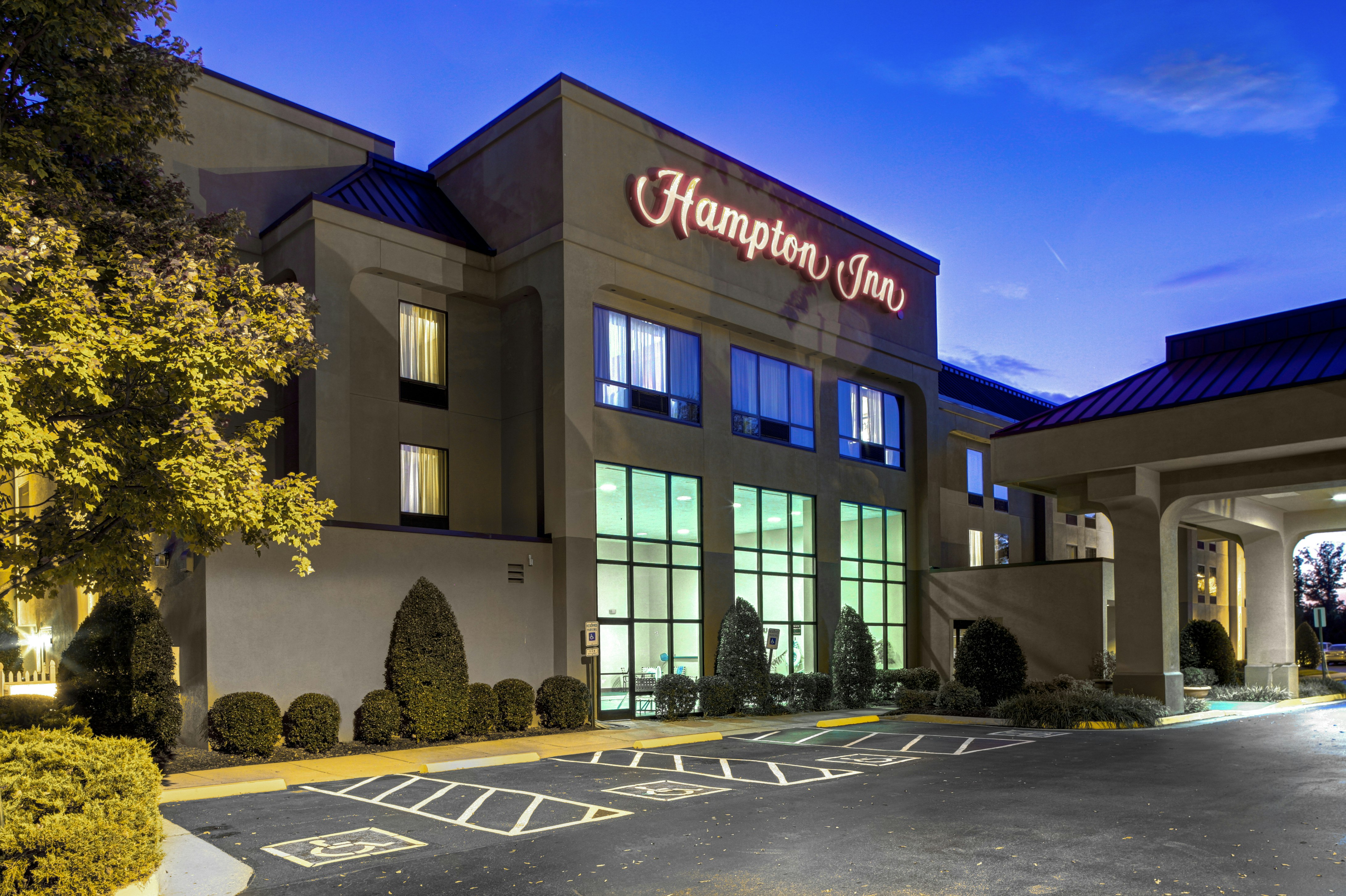 Hampton Inn Richmond-Sw Hull Street 8/53