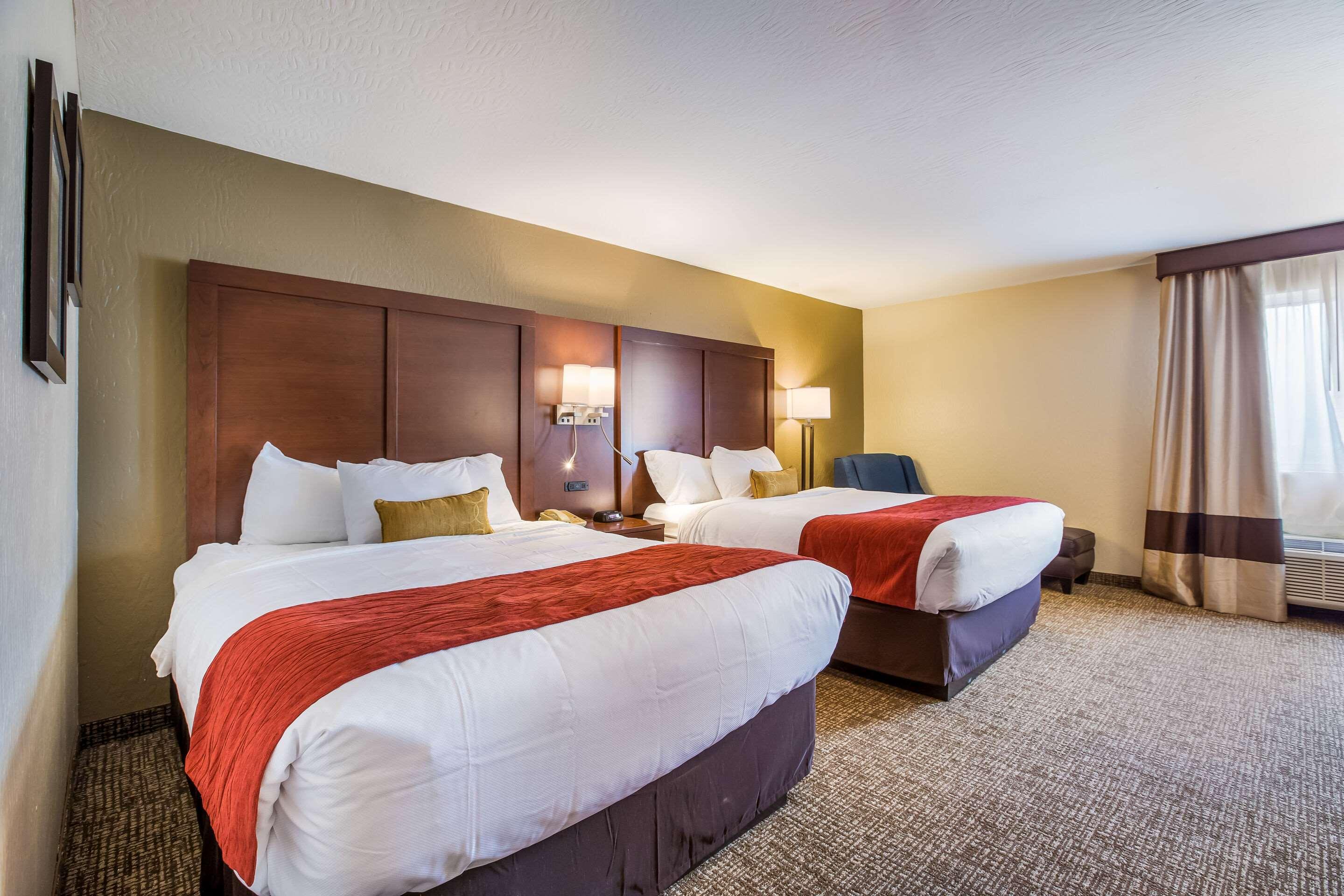 Upgrade, Efficiency, 2 Queen Beds