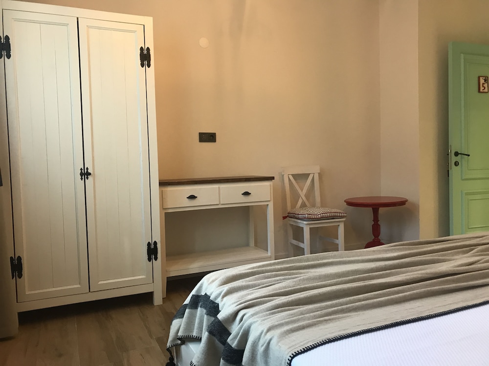 Bi Salkim Bozcaada Otel 10/20