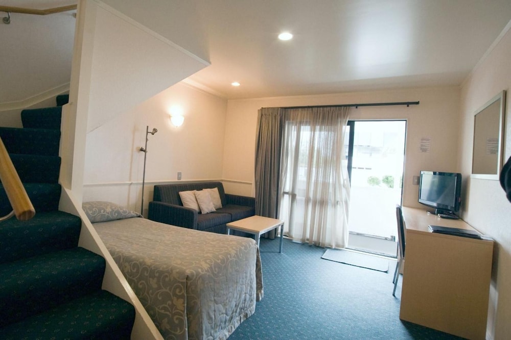 Manukau Motor Lodge 33/58