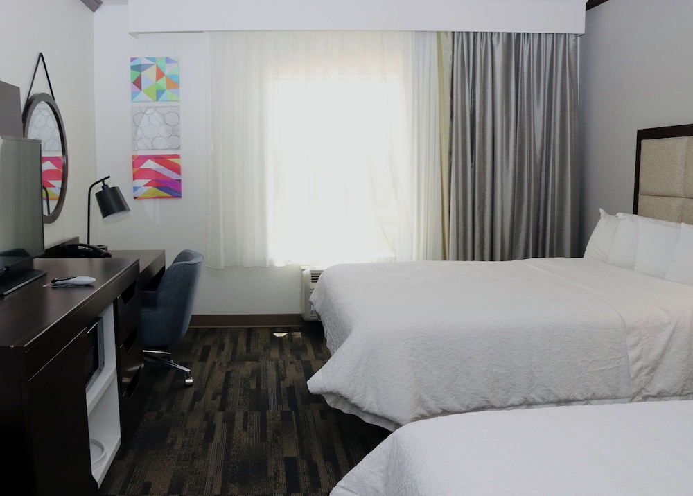Hampton Inn And Suites Stephenville 17/40