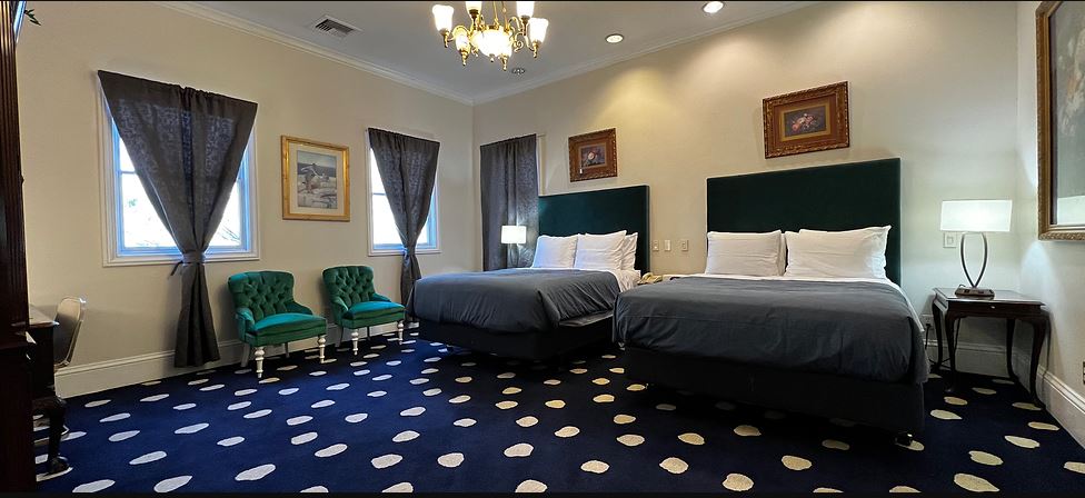 Executive, 2 Queen Beds