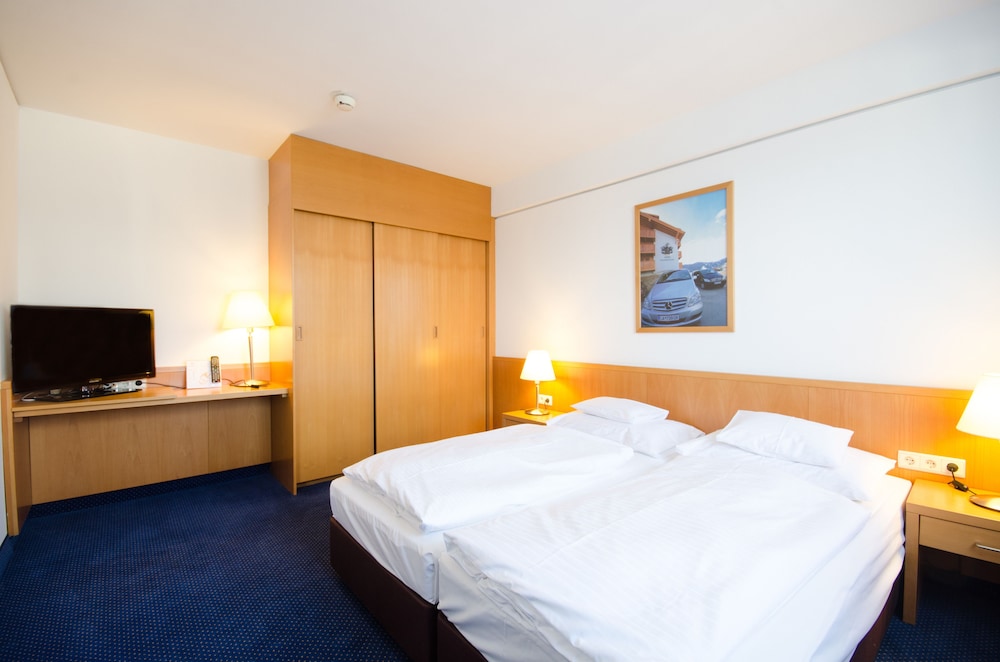 Hotel Strudlhof 8/68