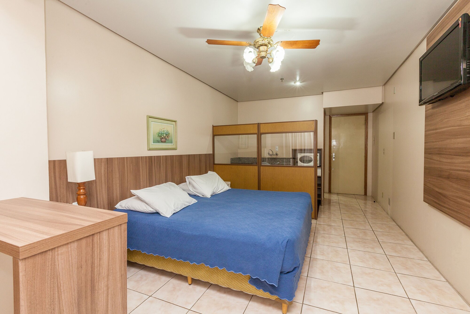 DELUXE, TWIN BEDS