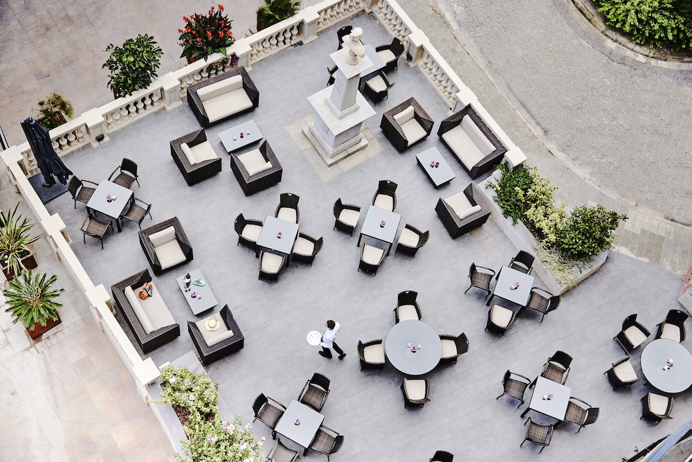 The Eliott Hotel 38/39
