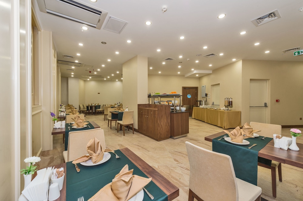 Hotel Boursier 1 & Spa 46/57