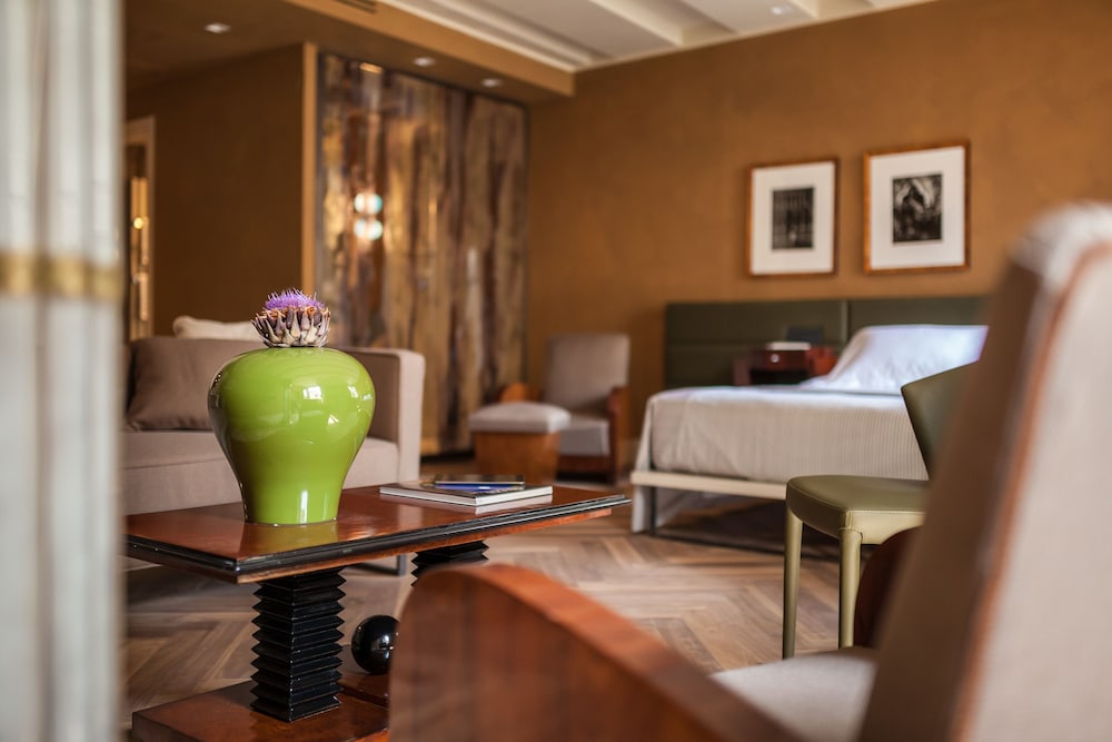LIASSIDI WELLNESS SUITES 35/46
