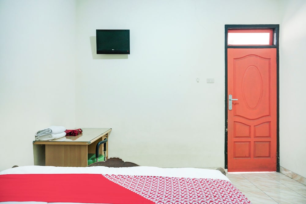 Hotel O Lampung Near Rs. Mitra Husada Formerly Takana Homestay 13/20