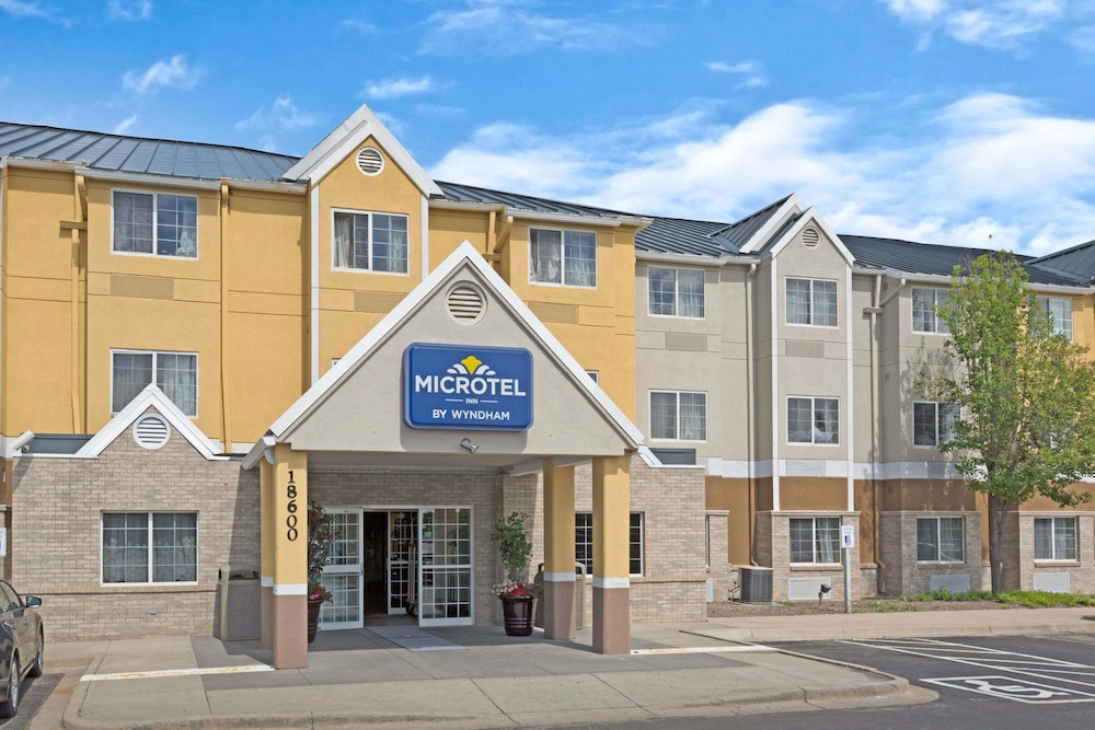 Microtel Inn Denver 1/20