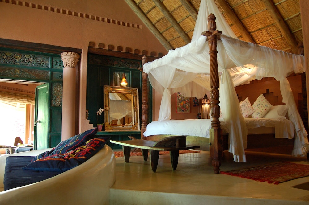 Timamoon Lodge 14/50
