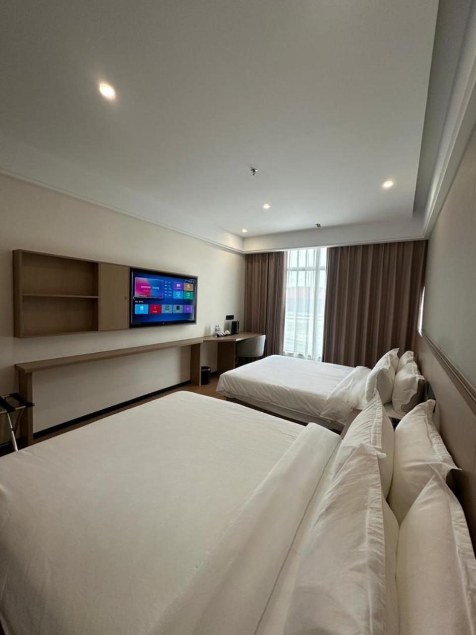 The MAJULAN Hotel 6/43